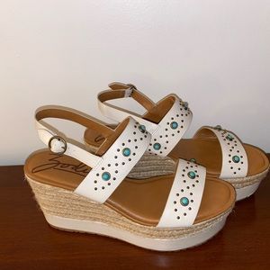 Zodiac wedges. Only worn once. Fits to size. Size 10. Comfy.